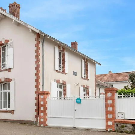 Ferienhaus Pour 7 Adultes, 1 Enfant, A 400m De La *